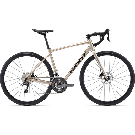 Maantiepyörä GIANT Contend AR 2, Sandshell (M/L)