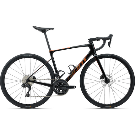 Maantiepyörä GIANT Defy Advanced 1, musta/Helios Orange (M)