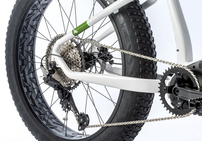 Sähköpyörä LEADER FOX Brasa 26" Fat Bike: Valkoinen (L)