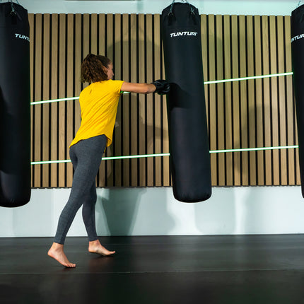 Nyrkkeilykassi Tunturi Nyrkkeilykassi 180 cm, sis. Ketju