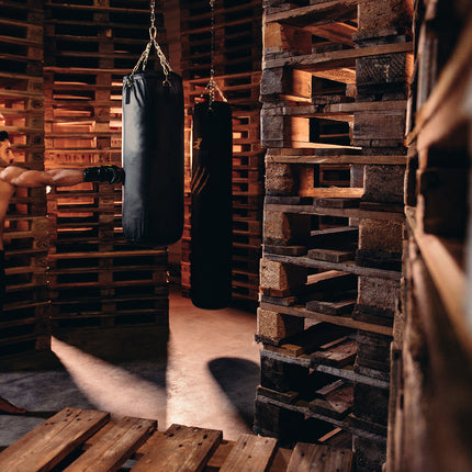 Nyrkkeilykassi Tunturi Classic Boxing Bag 100 cm, sis. Ketju