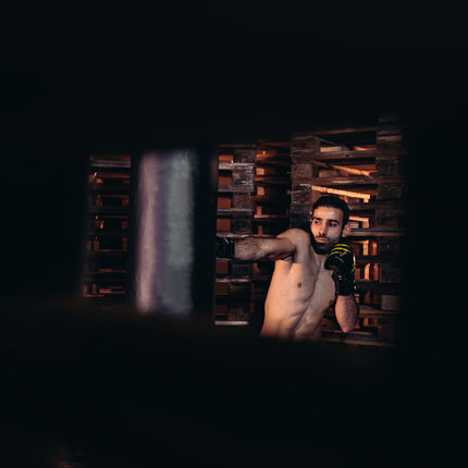 Nyrkkeilykassi Tunturi Classic Boxing Bag 100 cm, sis. Ketju