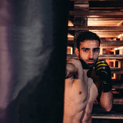 Nyrkkeilykassi Tunturi Classic Boxing Bag 100 cm, sis. Ketju