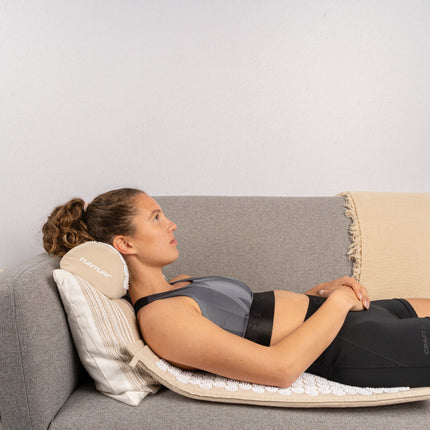 Pistehierontamatto ja tyyny Tunturi Acupressure Mat And Pillow, beige