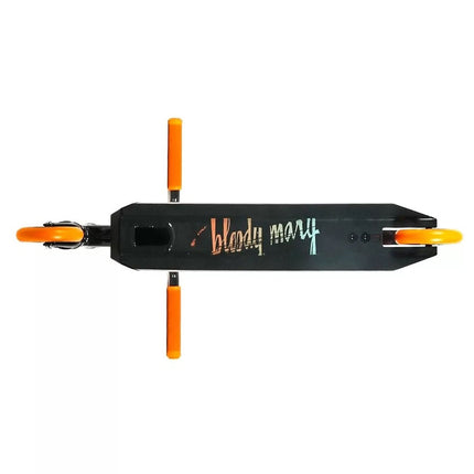 Temppuskootteri Versatyl Bloody Mary V2 Pro Scooter, musta-oranssi