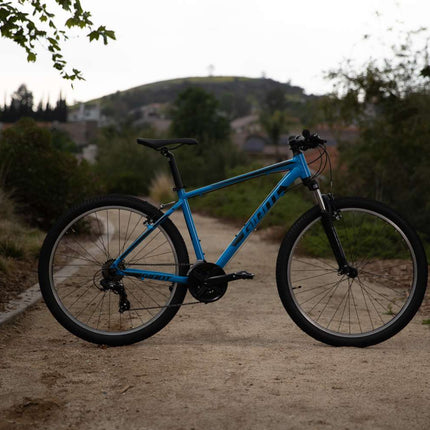 Polkupyörä Giant ATX 27,5" Vibrant Blue (XL)