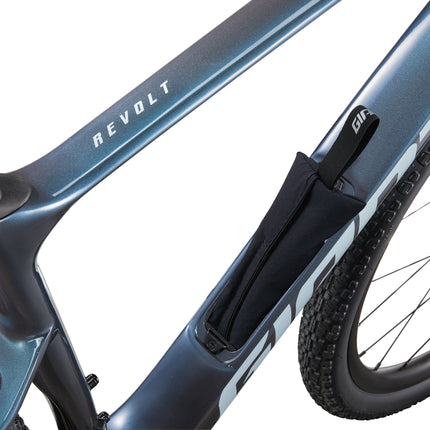 Gravel pyörä GIANT Revolt Advanced 1 (2025) Ocean Twilight (M/L)