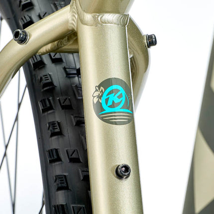 Kona Kahuna 29" maastopyörä, kiiltävä metallinen tina (S)