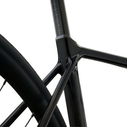 Maantiepyörä GIANT TCR Advanced 2 KOM (2025) Carbon (M)