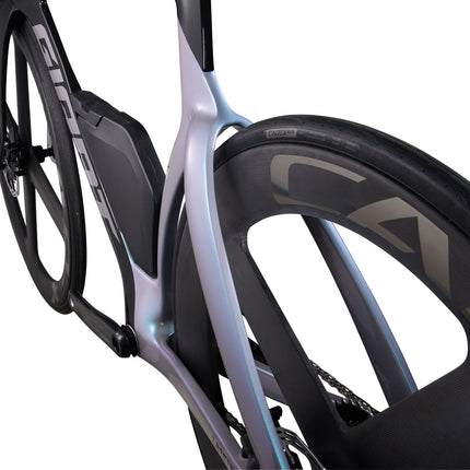 Maanteeratas GIANT Trinity Advanced SL 0 (2025) Carbon/Prismatic Haze (M)