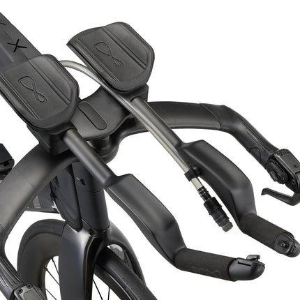 Maanteiden pyörät GIANT Trinity Advanced SL 1 (2025) hiilikuitu/mattahiili (M)