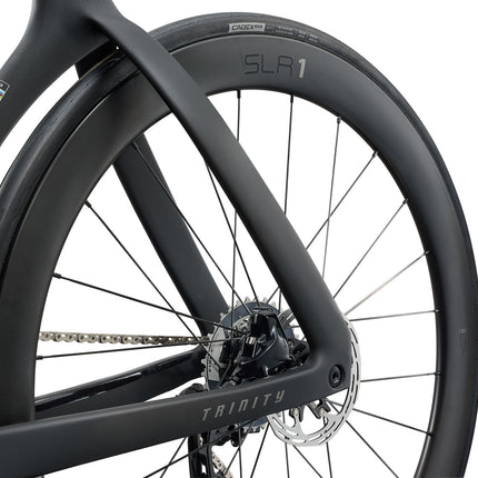 Maanteiden pyörät GIANT Trinity Advanced SL 1 (2025) hiilikuitu/mattahiili (M)