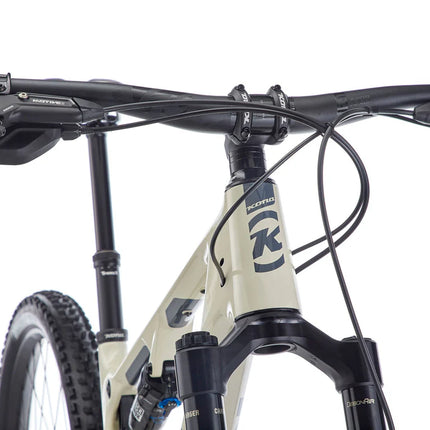 Maastopyörä KONA Hei Hei CR (2025) Gloss Bone (metallinharmaa) (M)