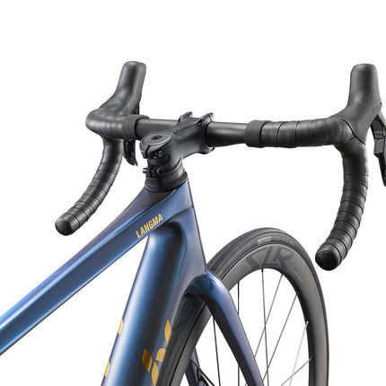 Naisten maantiepyörä LIV Langma Advanced Pro 0 PC (2025) Ocean Twilight (M)