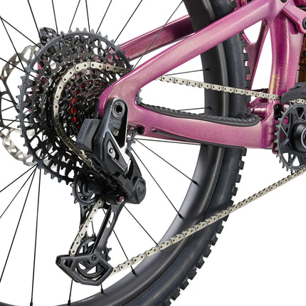 LIV Intrigue X Advanced 0 naisten maastopyörä, mulperinpunainen kimalle (M)