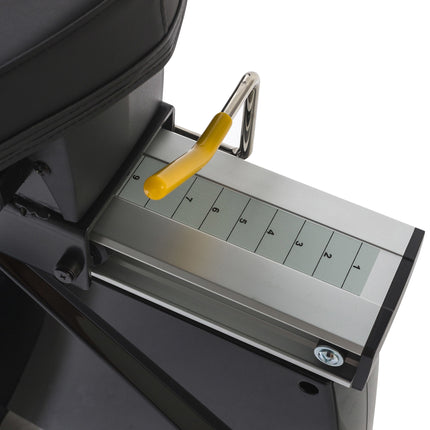 Kuntopyörä TUNTURI Platinum Recumbent Bike PRO